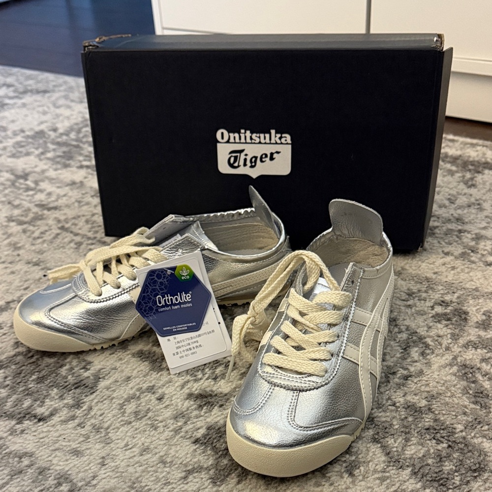 Onitsuka Tiger by Asics Silver and Cream Men's Shoes